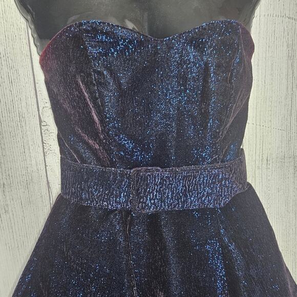 VTG Hearts - Black/Blue Sparkle 3 Piece Skirt Set - Skirt, Top, & Belt - Picture 4 of 9